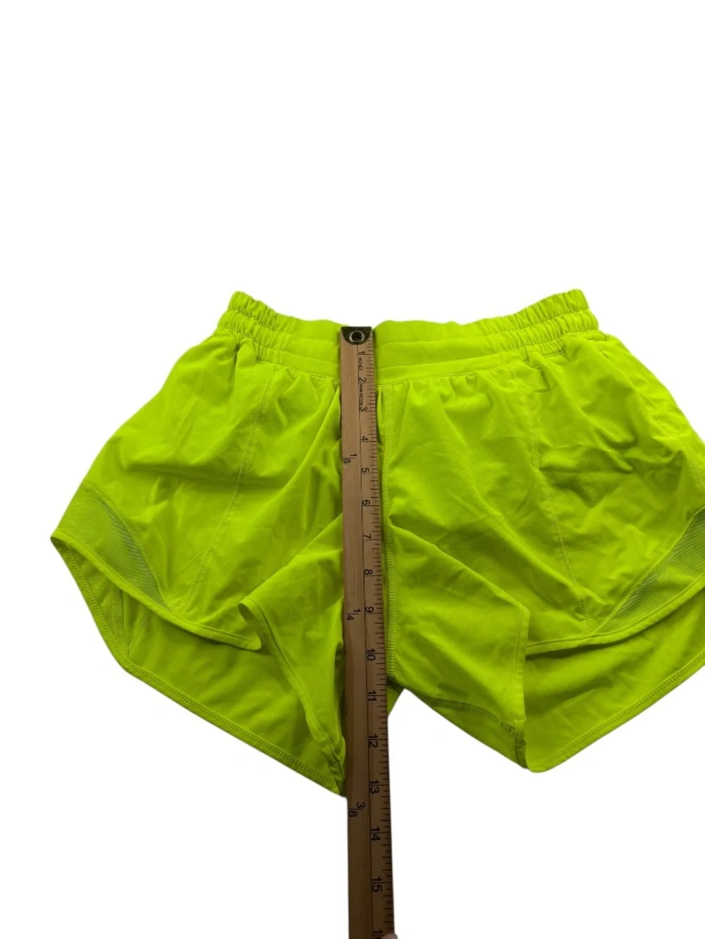 Lululemon Hotty Hot Short II Long 4” Run Shorts Lime Pop